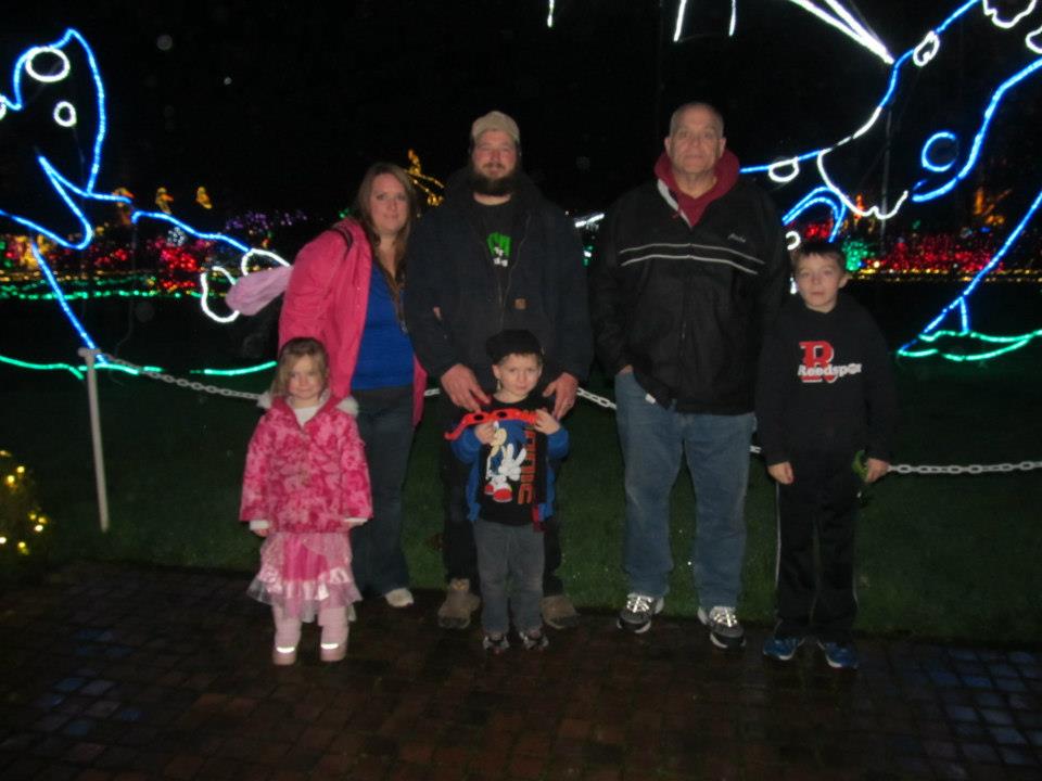 Copy of 68023_551877121493970_2095031779_n