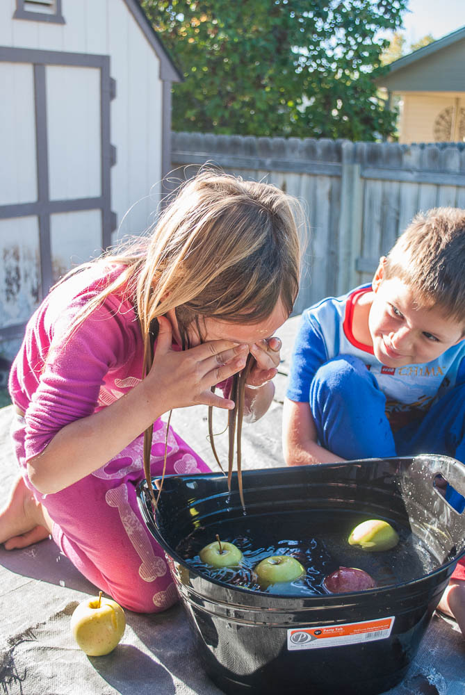 AppleBobbing-18
