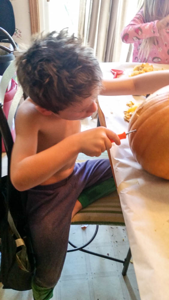 PumpkinCarving-5