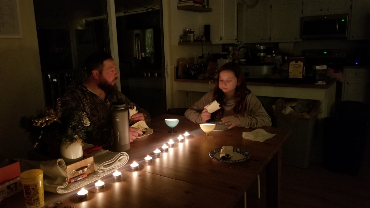 Candle Light Dinner (2)